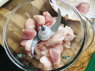 大肉南瓜灌汤包子的做法步骤：3