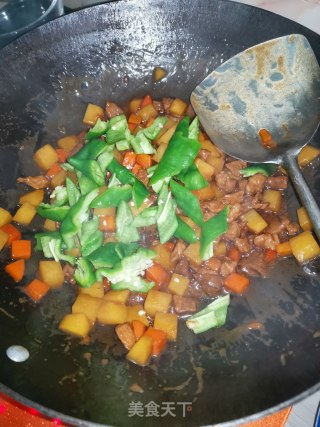 烧烤味土豆肉丁的做法步骤：5