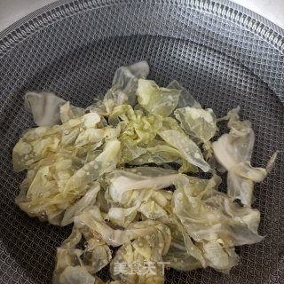 酸包菜肉龙的做法步骤：2