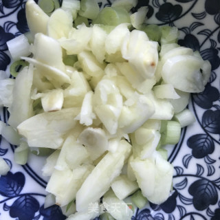 茶油炒空心菜的做法步骤：2