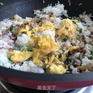 小葱虾仁蛋炒饭的做法步骤：7