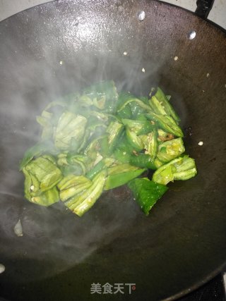青椒炒牛腩的做法步骤：4