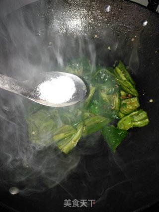 青椒炒牛腩的做法步骤：5