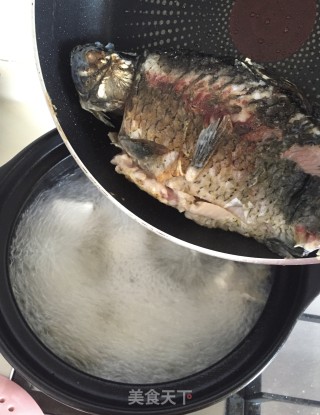 鲫鱼豆腐汤的做法步骤：7