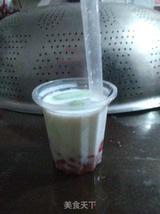 少女心粉色冰饮的做法步骤：10