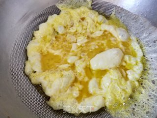 秋葵炒鸡蛋的做法步骤：3