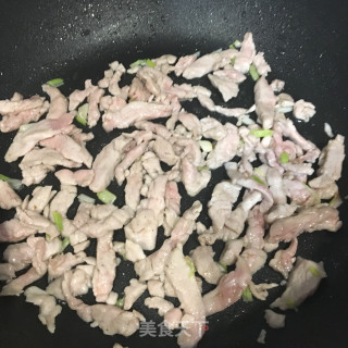 肉丝年糕汤的做法步骤：5