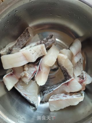 鼓汁蒸鱼腩的做法步骤：5