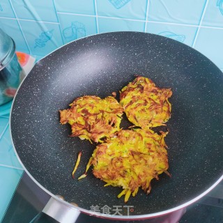 虾皮南瓜饼的做法步骤：8