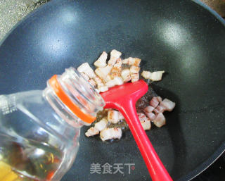 五花肉香干炒荷兰豆的做法步骤：5