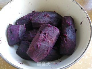 紫薯泥的做法步骤：1