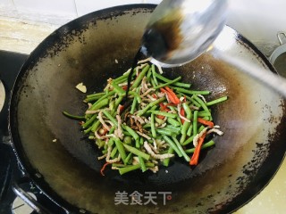 豇豆炒肉丝的做法步骤：8