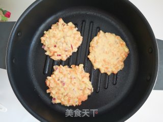 洋葱胡萝卜粗粮饼的做法步骤：8