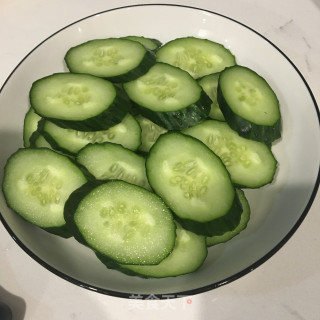 鸡蛋拌黄瓜的做法步骤：3