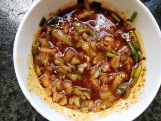 皮蛋拌豆腐的做法步骤：7
