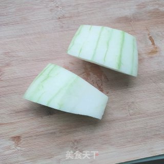 虾皮炒冬瓜的做法步骤：1