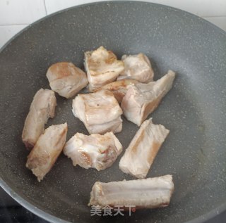 芋头炖排骨的做法步骤：7