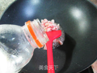 榨菜丝肉丝西葫芦豆腐羹的做法步骤：3