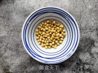 燕麦小米豆浆的做法步骤：1