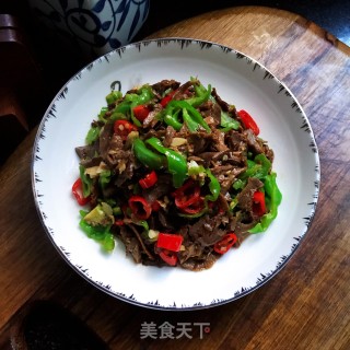 青红椒炒烟笋的做法步骤：10
