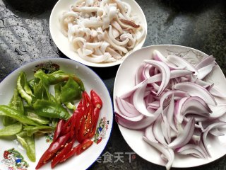 洋葱炒鱿鱼的做法步骤：6