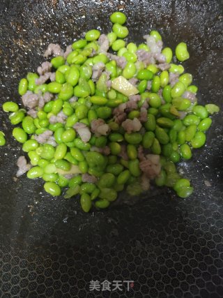 毛豆炒肉末的做法步骤：7