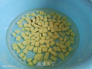 香辣肉末土豆的做法步骤：3