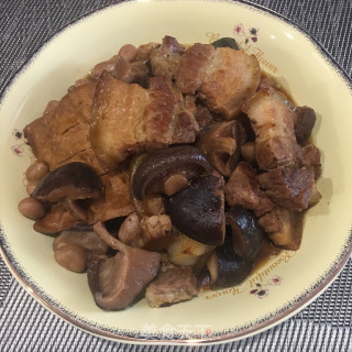 香菇豆干烧五花肉的做法步骤：10