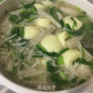 金针菇豆腐汤的做法步骤：8