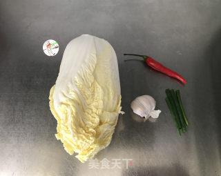 凉拌白菜的做法步骤：1