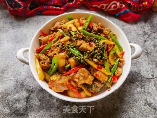 仔姜青花椒炒柴鸡的做法步骤：22