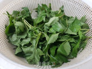 凉拌灰圪针的做法步骤：2