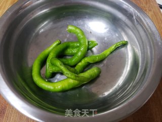 线椒煎饼的做法步骤：1
