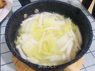 海鲜菇白茶豆腐汤的做法步骤：9