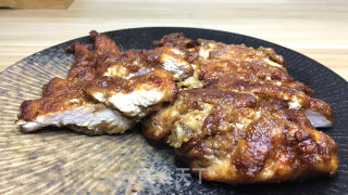 超级好吃的蒜香鸡排，外层的蒜香浓郁，混合着肉嫩多汁的鸡肉，好吃到停不下来。的做法步骤：10