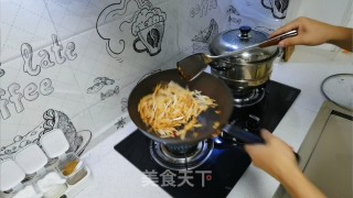 酸辣酱油土豆丝的做法步骤：5
