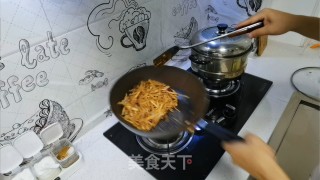 酸辣酱油土豆丝的做法步骤：7
