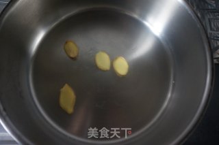 崇明绿茄子炖鱼的做法步骤：2
