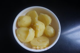 茄汁火山土豆泥的做法步骤：2