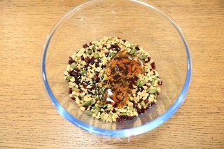 料足味香的五仁月饼的做法步骤：7