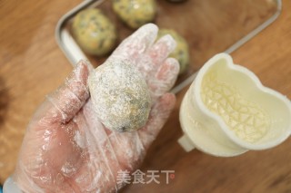 料足味香的五仁月饼的做法步骤：13