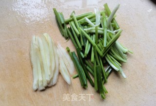 青花椒子姜炒毛肚的做法步骤：7