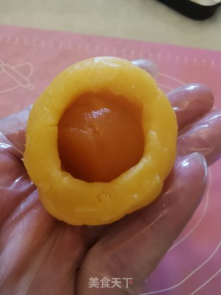 奶黄流心月饼的做法步骤：20
