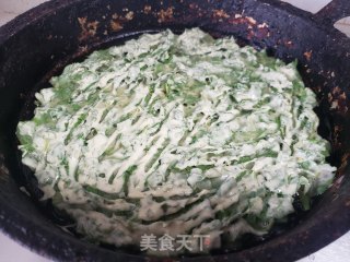 灰圪针煎饼的做法步骤：6