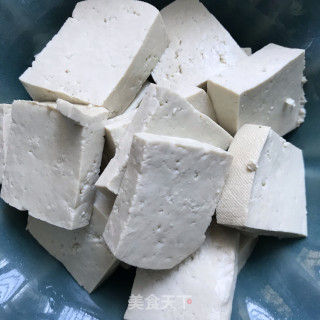 番茄炒黑豆腐的做法步骤：4