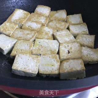 番茄炒黑豆腐的做法步骤：5