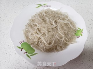 豇豆炒粉条的做法步骤：2