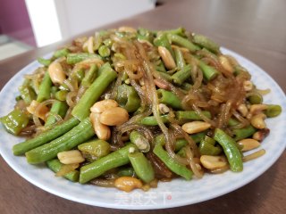 豇豆炒粉条的做法步骤：7
