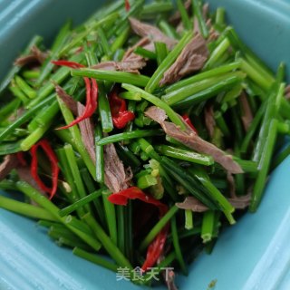 鸽胸肉炒韭苔的做法步骤：13