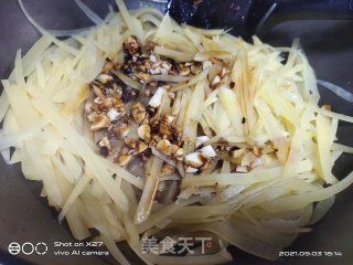 酸辣土豆丝的做法步骤：4